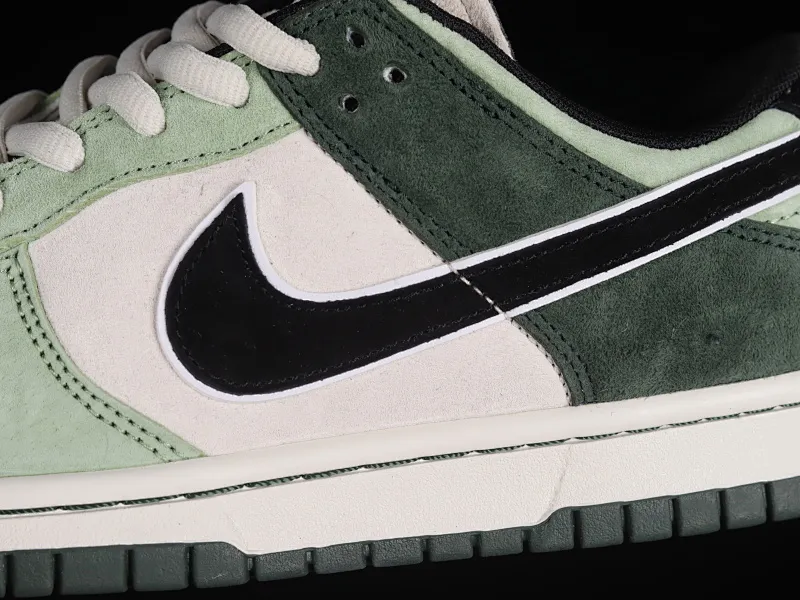 All Categories Nk SB Dunk Series Nk SB Dunk Low Low-top sneakers Otomo Katsuhiro x Nk SB Dunk Low "Steamboy OST" Creative customization collaboration Otomo Katsuhiro joint SB low-top sports and leisure sneakers LF0068-001